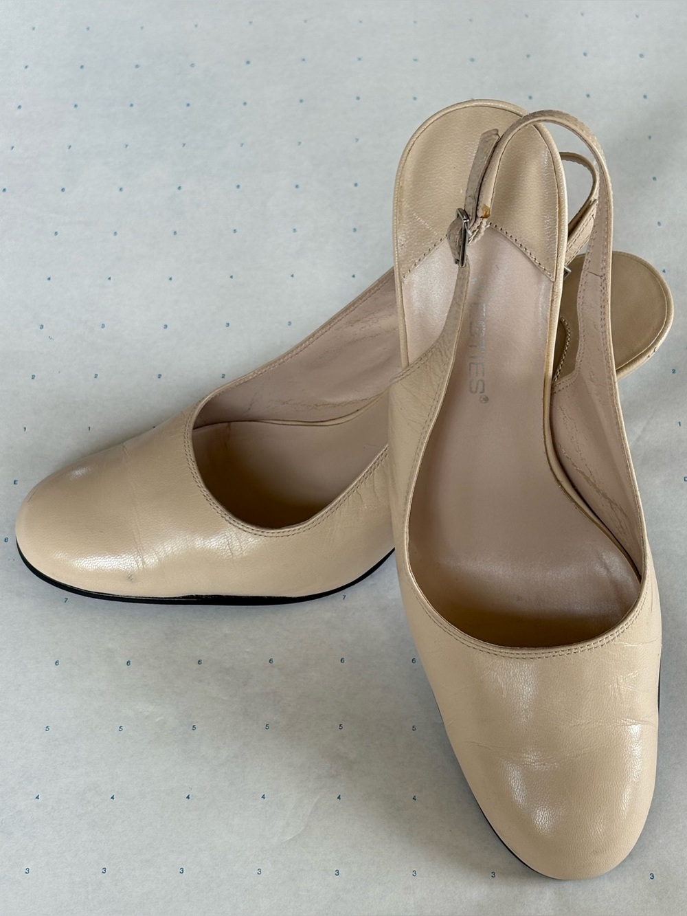 Leather - Women's Nude Slingback Pumps - Size 7